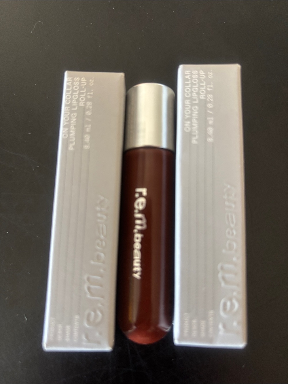 Plumping Lip Gloss Roller in roll up (55) set of 2